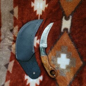 Damascus Karambit Knife With Olive Wood Scales And Black Leather Case.